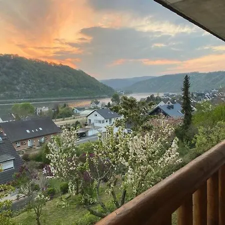 Traumhaftes Blockhaus Am Rhein