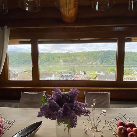 Traumhaftes Blockhaus Am Rhein 別荘