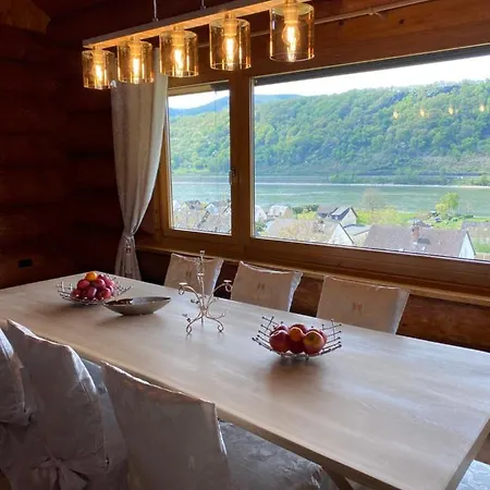 Vakantiehuis Traumhaftes Blockhaus Am Rhein *
