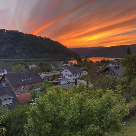 Traumhaftes Blockhaus Am Rhein 別荘 カンプ・ボルンホーフェン